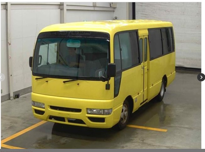 AC Tourist Bus 29 seats